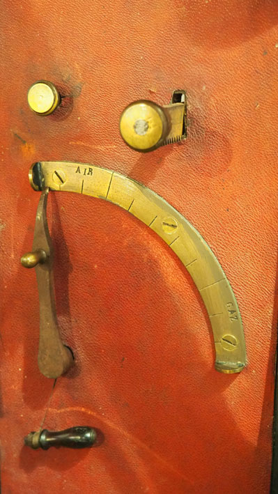 Mandos del Roger-Benz